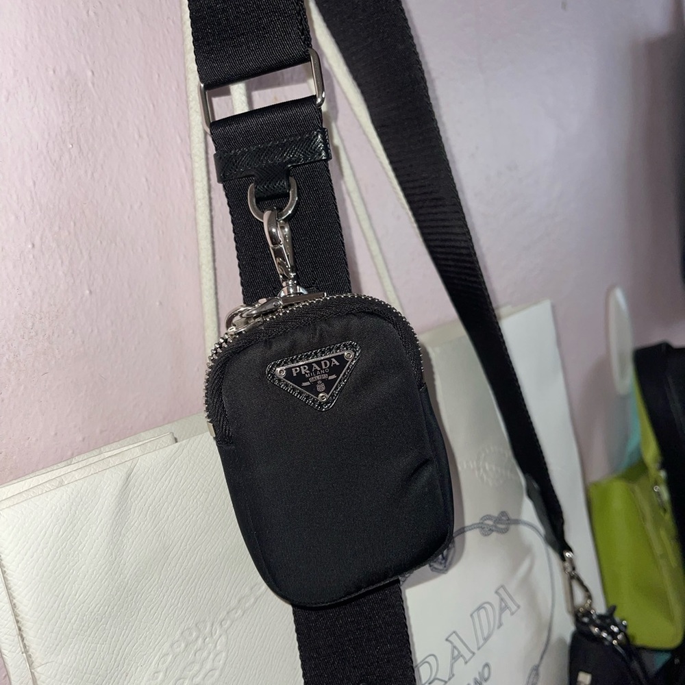 Prada Re-edition 2005 Re-Nylon bag - Picture 4 of 6